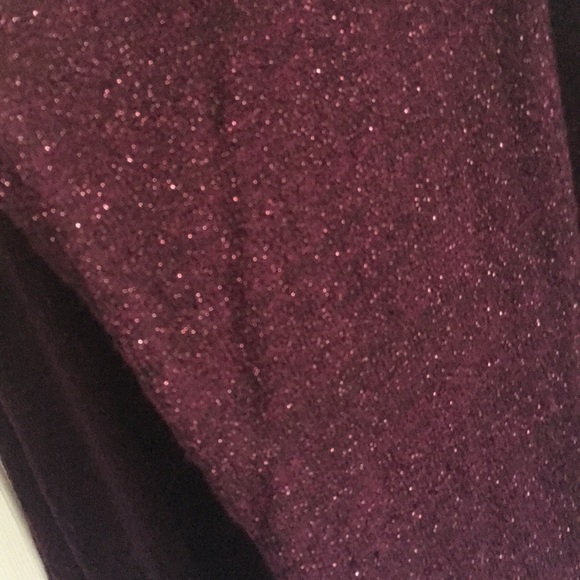 Express Light Sweater - Picture 3 of 3